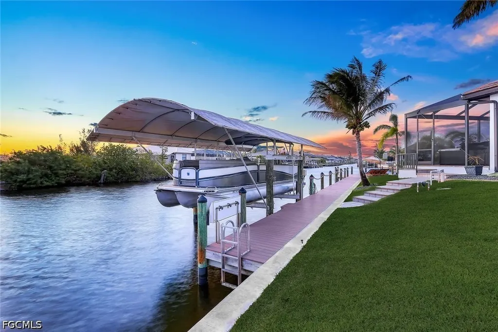 128 NW 39th Avenue Cape Coral FL 33993