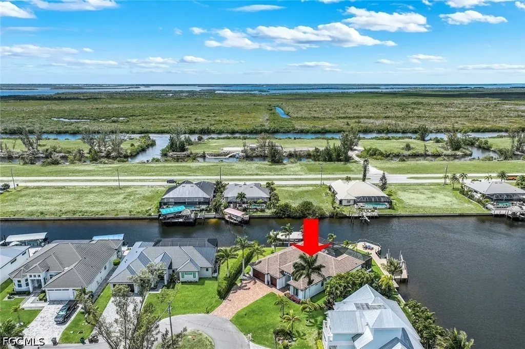 128 NW 39th Avenue Cape Coral FL 33993