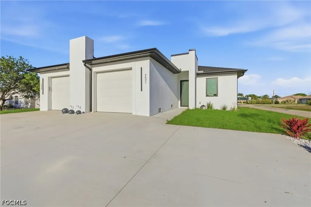 3631 SW Santa Barbara Place Cape Coral FL 33914
