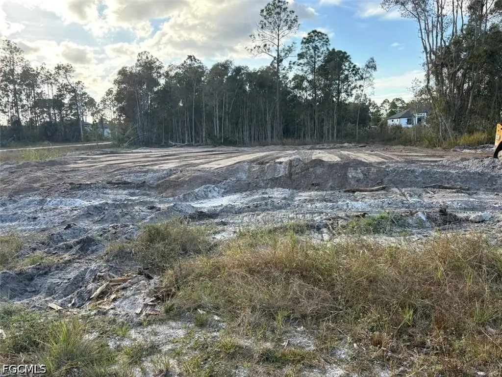 852 Dudley Avenue S Lehigh Acres FL 33974