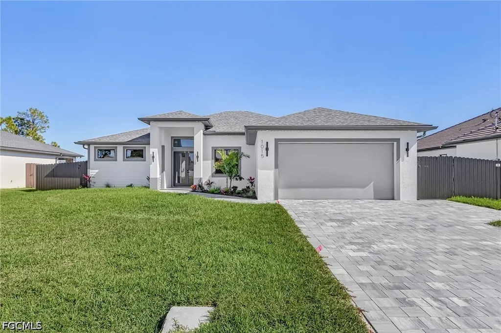 1015 SW 8th Court Cape Coral FL 33991