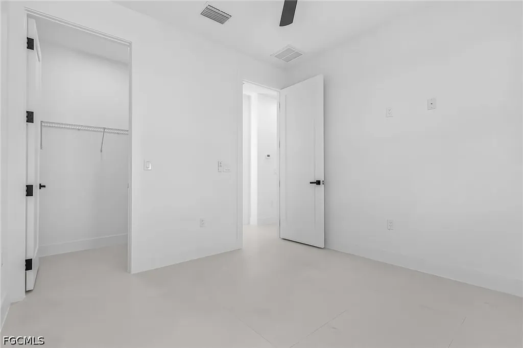 1015 SW 8th Court Cape Coral FL 33991