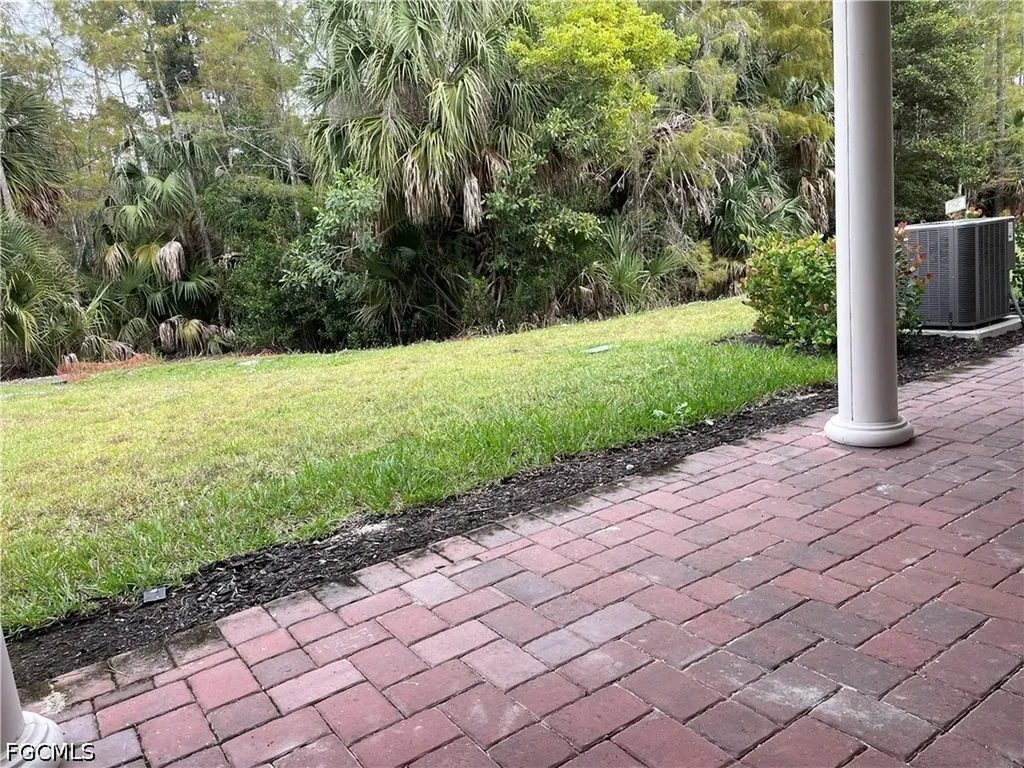 7081 Venice Way Naples FL 34119