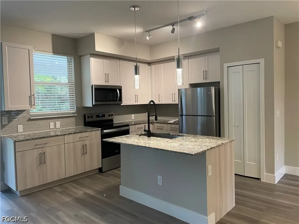 7081 Venice Way Naples FL 34119
