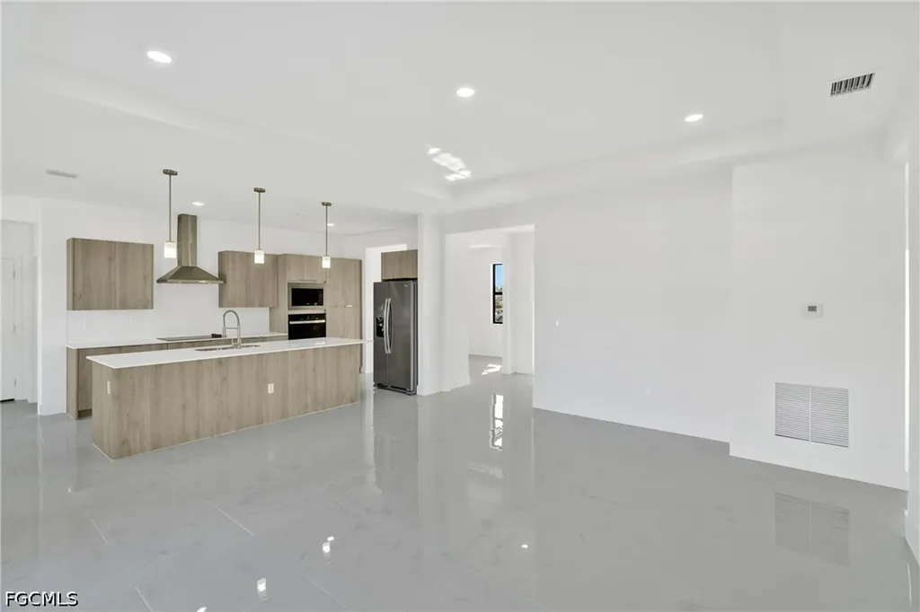 1142 Edelweiss Street E Lehigh Acres FL 33974