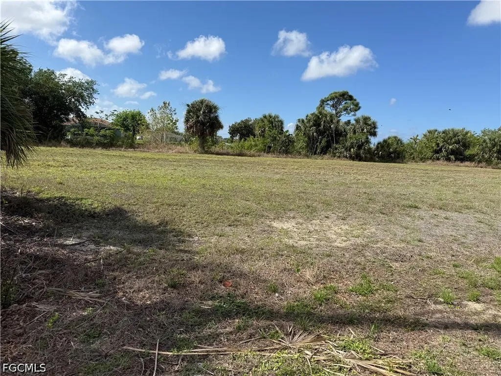 2114 NE 26th Street Cape Coral FL 33909