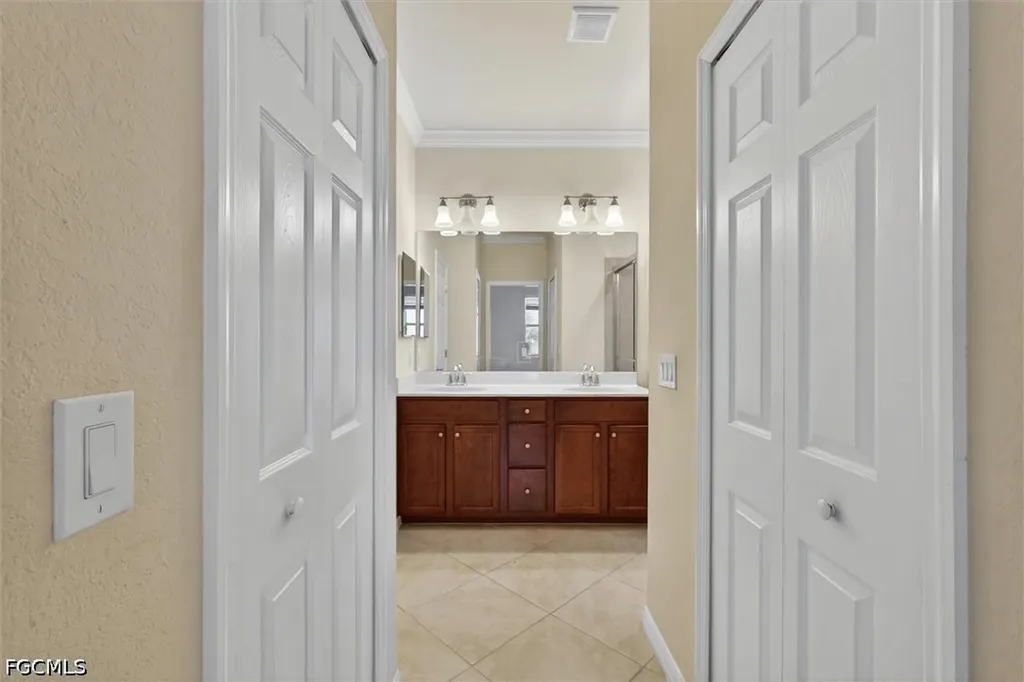 10285 Via Colomba Circle Fort Myers FL 33966