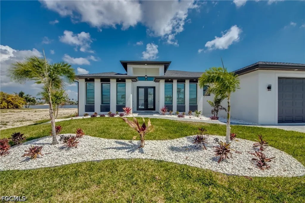 1715 SW 6th Avenue Cape Coral FL 33991
