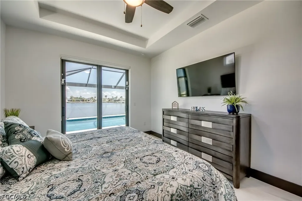 1715 SW 6th Avenue Cape Coral FL 33991