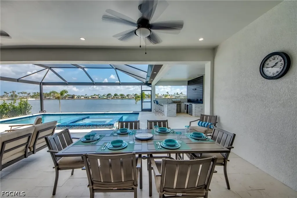 1715 SW 6th Avenue Cape Coral FL 33991