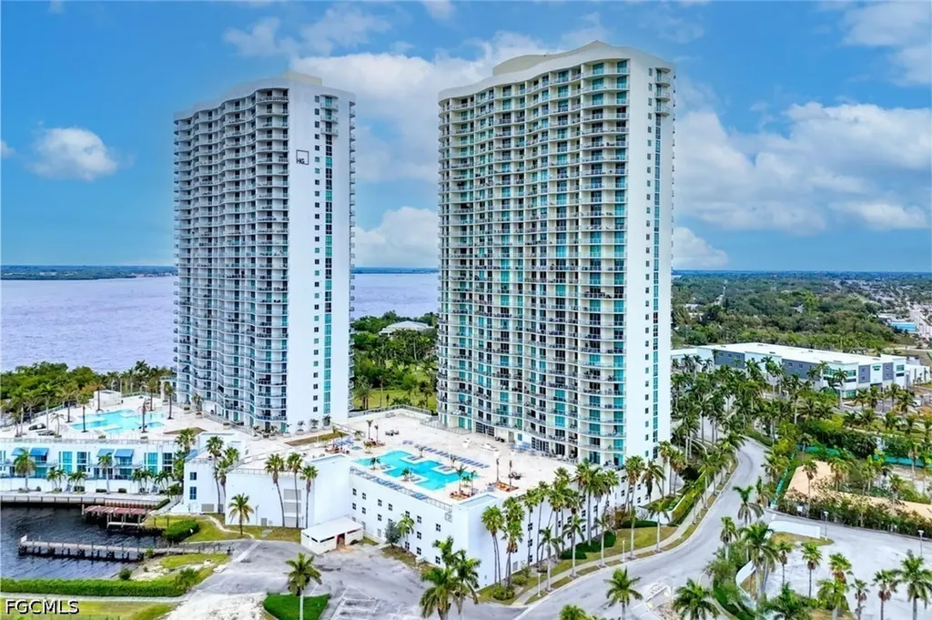 3000 Oasis Grand Boulevard Fort Myers FL 33916