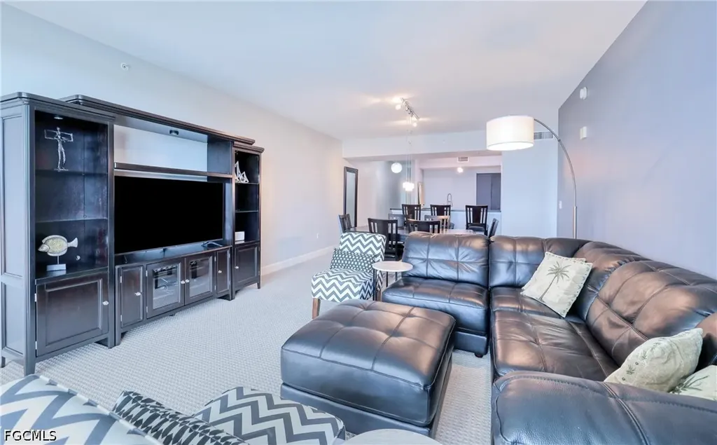 3000 Oasis Grand Boulevard Fort Myers FL 33916