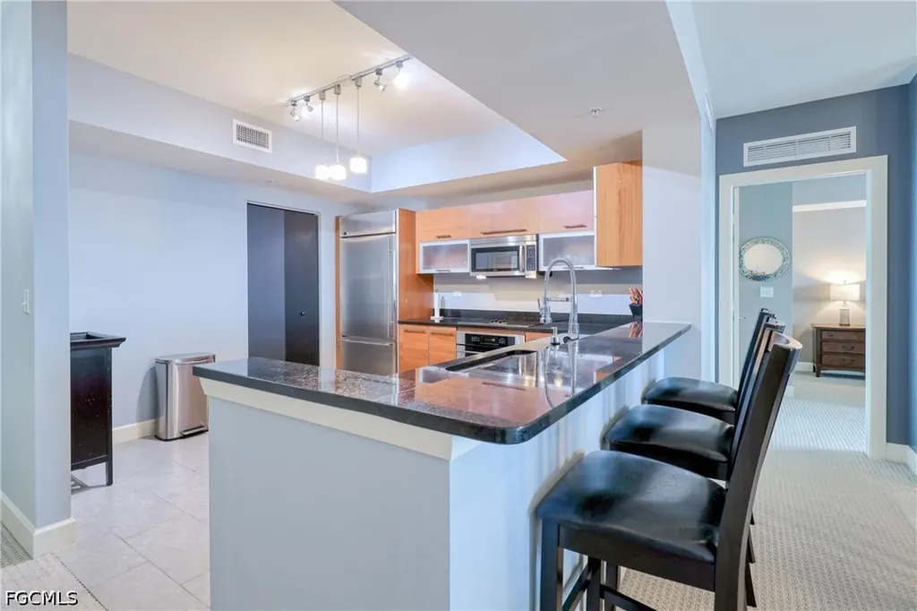3000 Oasis Grand Boulevard Fort Myers FL 33916