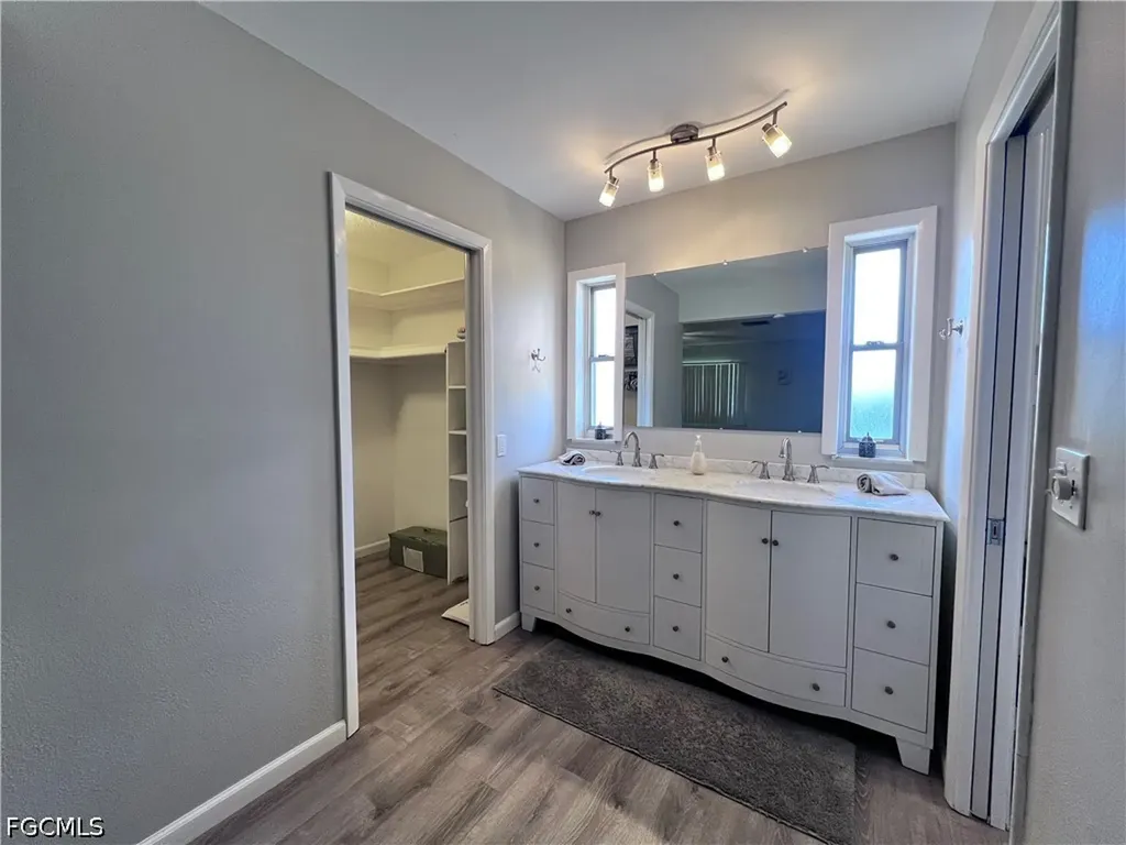 726 Sabur Court Cape Coral FL 33904