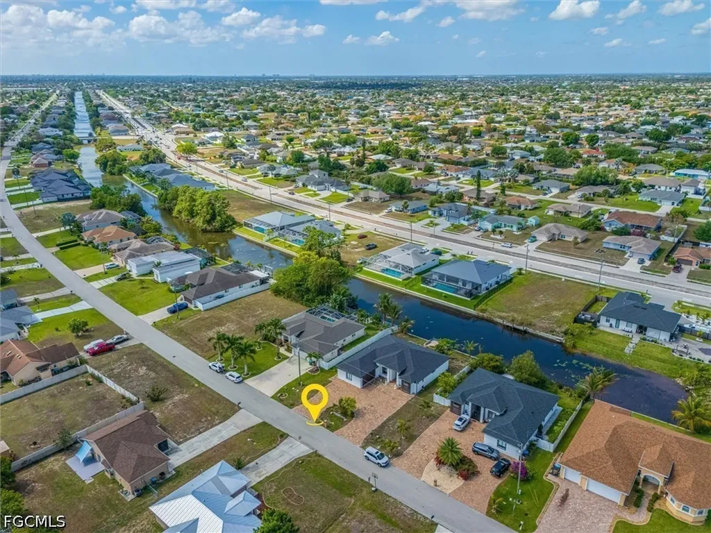 220 NE 8th Place Cape Coral FL 33909