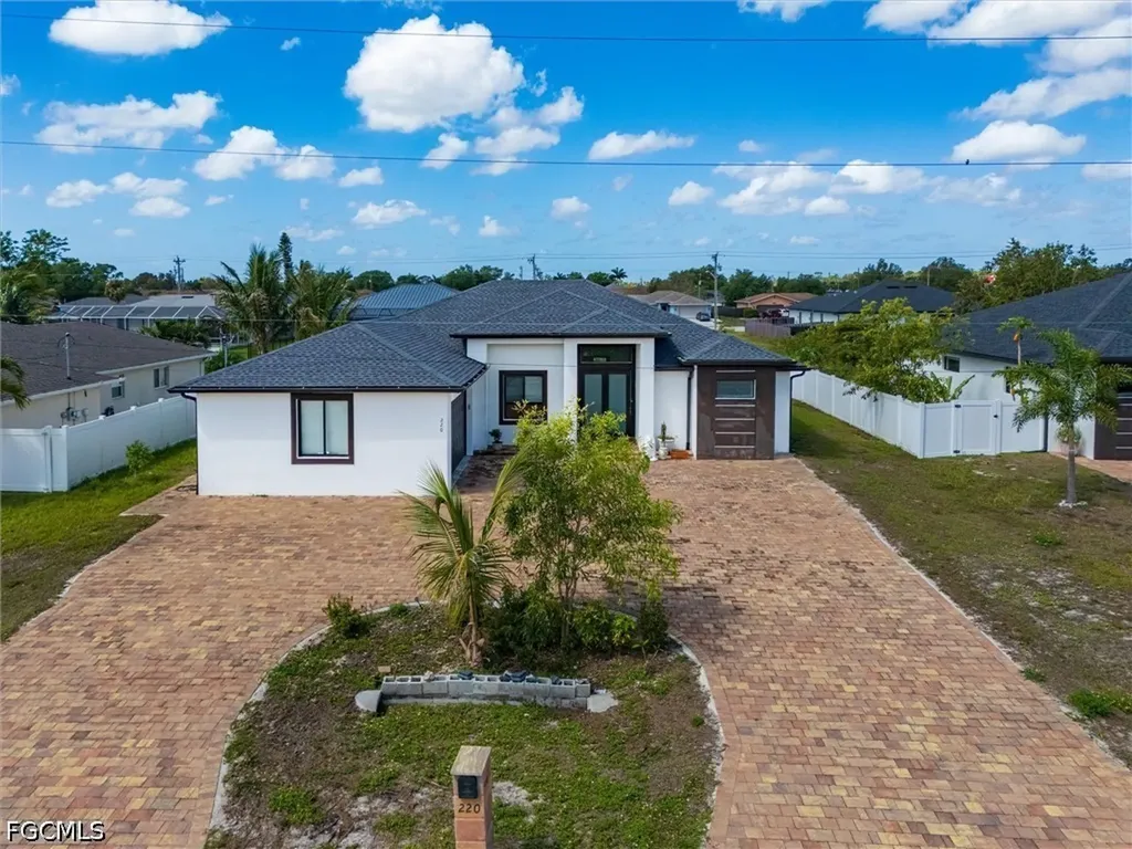 220 NE 8th Place Cape Coral FL 33909