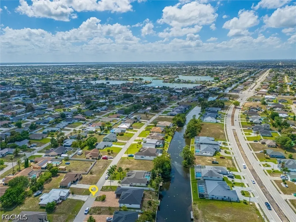 220 NE 8th Place Cape Coral FL 33909