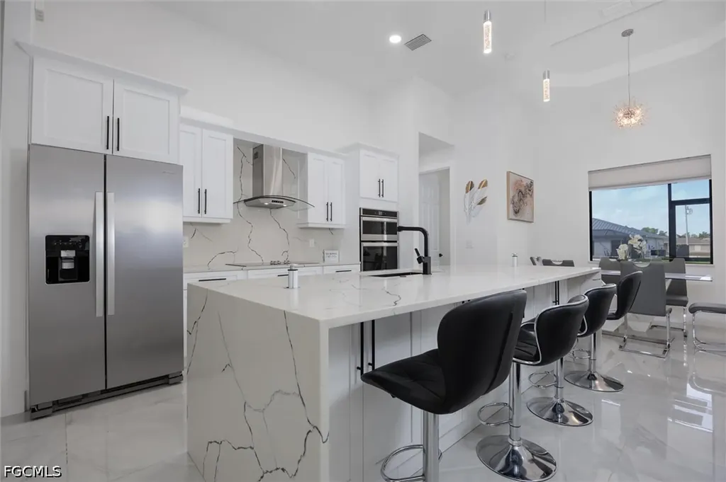 220 NE 8th Place Cape Coral FL 33909