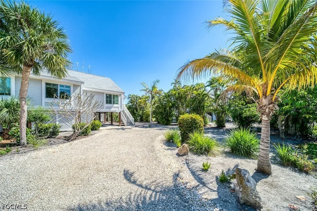 Sanibel FL, 1446 Sandpiper Circle