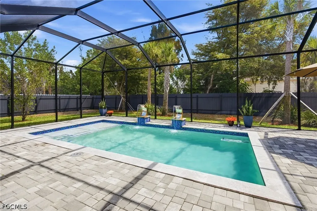 423 SW 19th Avenue Cape Coral FL 33991