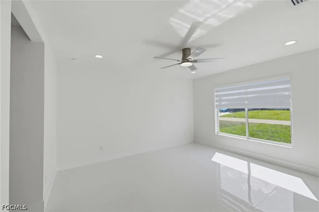 2813 NW 21st Avenue Cape Coral FL 33993
