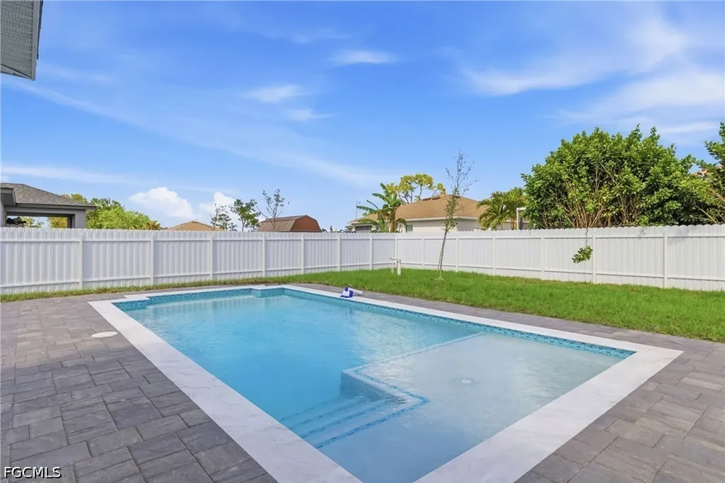 2813 NW 21st Avenue Cape Coral FL 33993