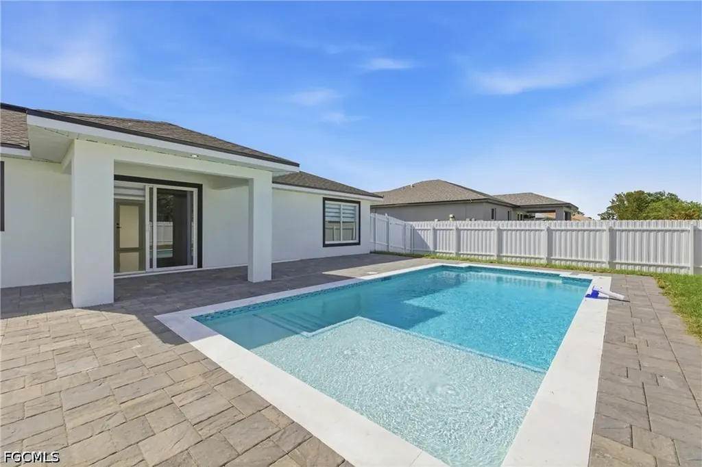 2813 NW 21st Avenue Cape Coral FL 33993