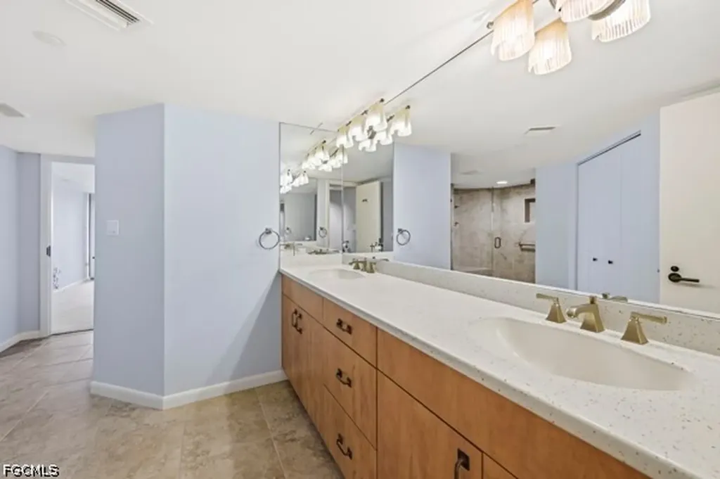 4751 Gulf Shore Boulevard N Naples FL 34103