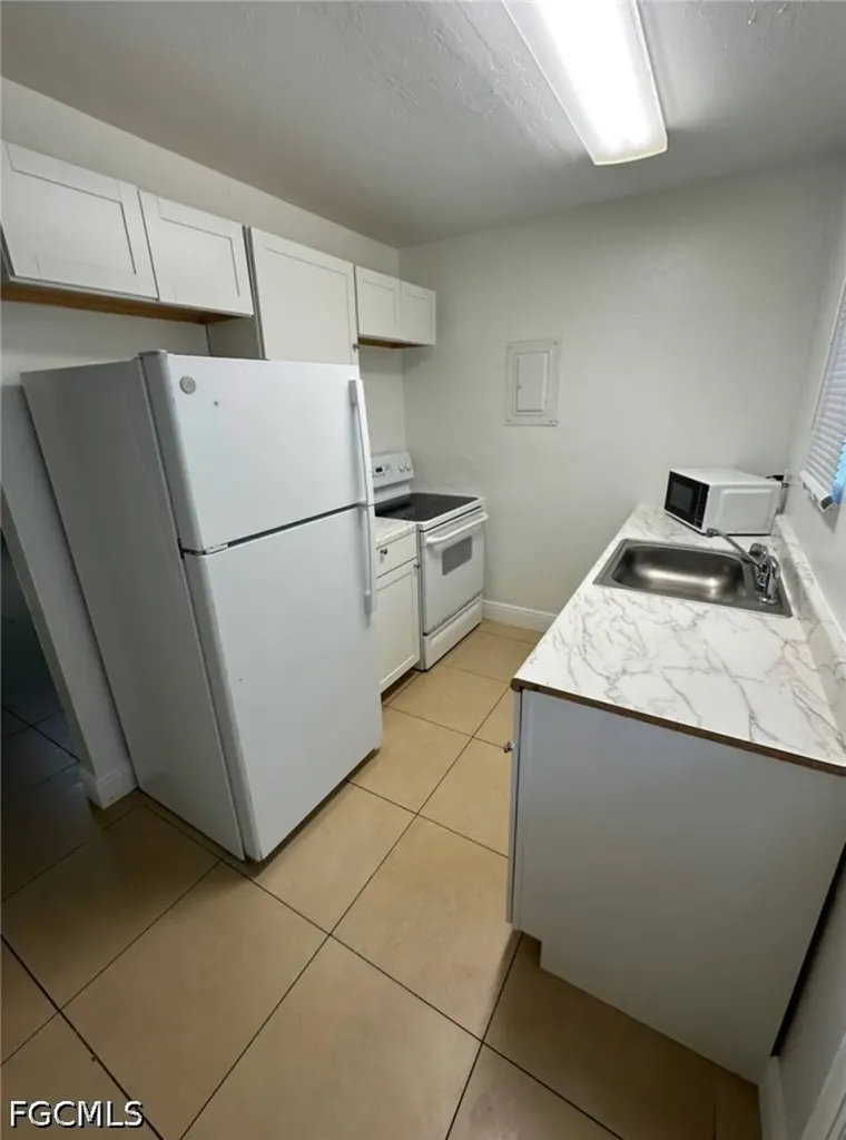 2535 Parkway Street Fort Myers FL 33901