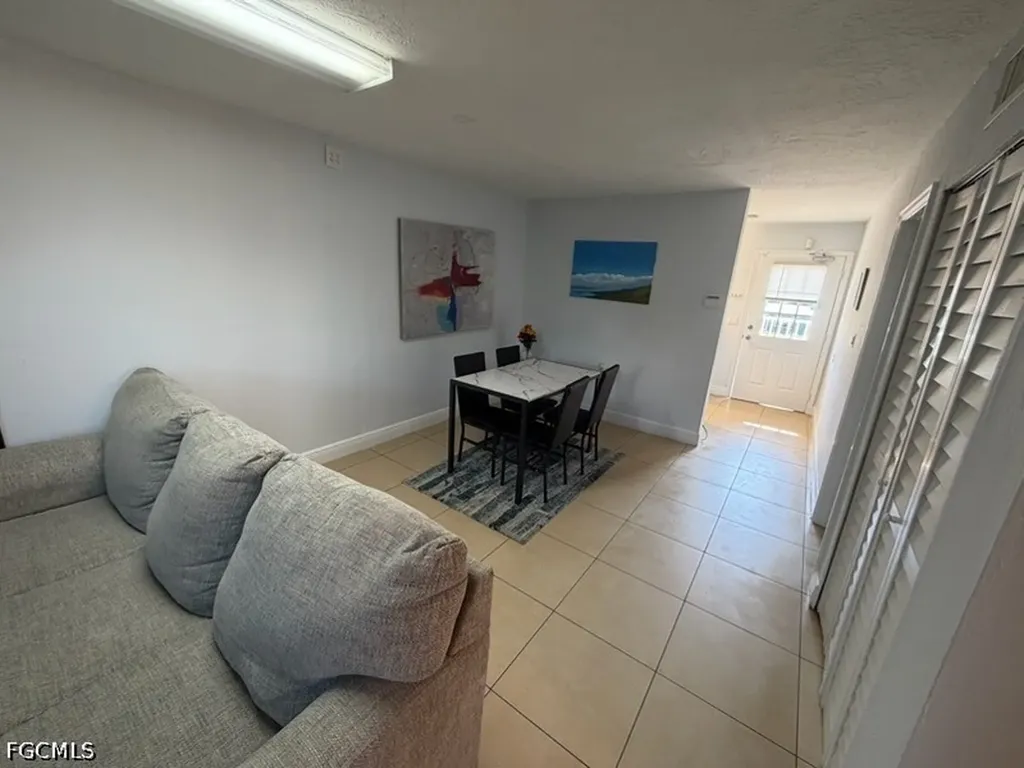 2535 Parkway Street Fort Myers FL 33901