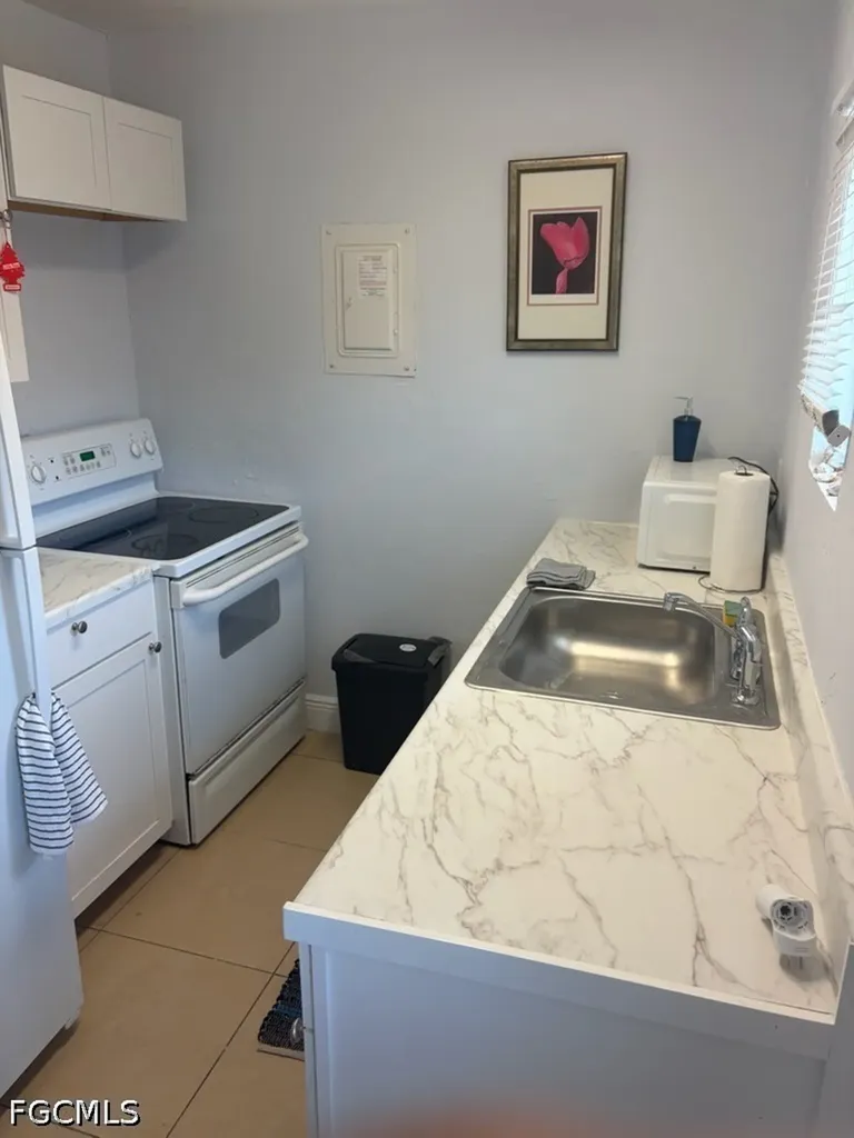 2535 Parkway Street Fort Myers FL 33901