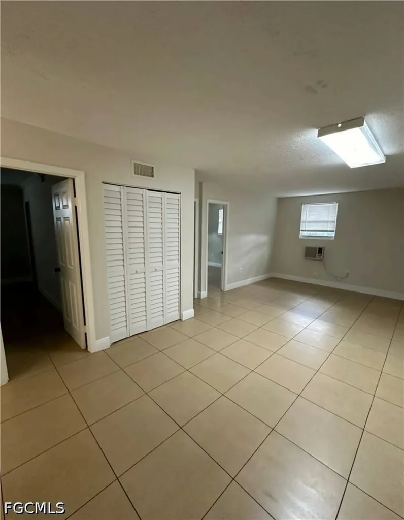2535 Parkway Street Fort Myers FL 33901