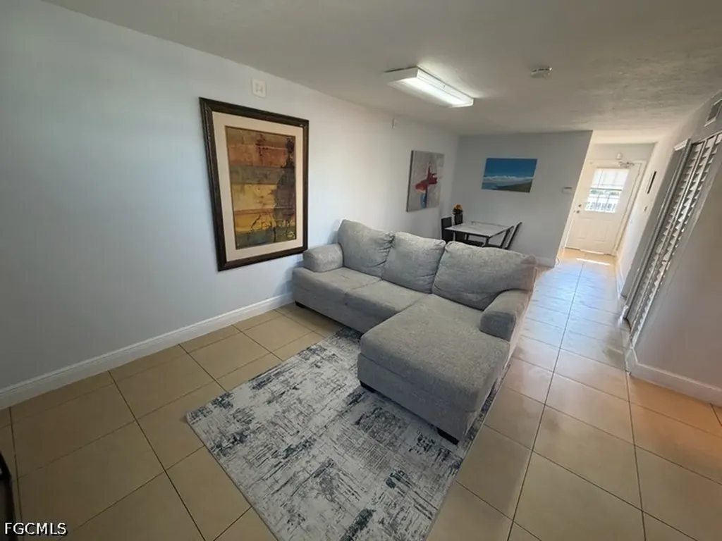 2535 Parkway Street Fort Myers FL 33901