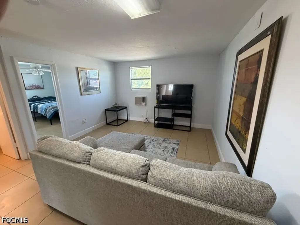 2535 Parkway Street Fort Myers FL 33901
