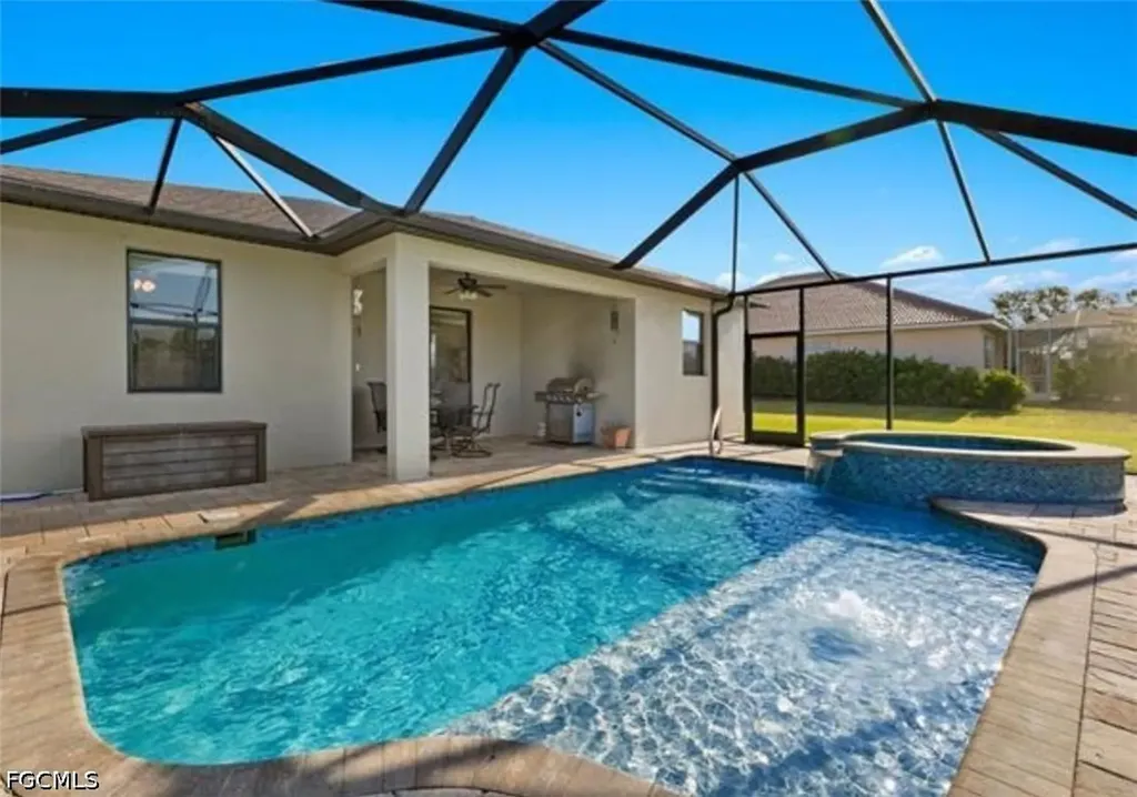 304 SW Trafalgar Parkway Cape Coral FL 33991