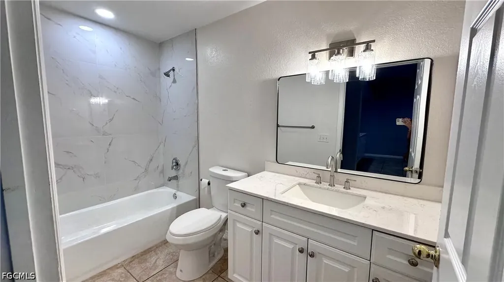 213 SE 24th Avenue Cape Coral FL 33990