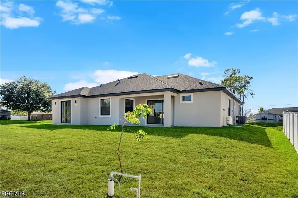 459 Windsor Avenue S Lehigh Acres FL 33974