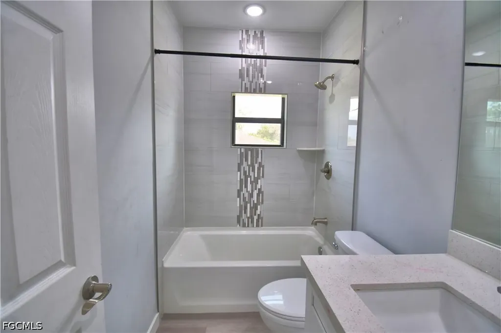 713/715 W 12th Street Lehigh Acres FL 33972