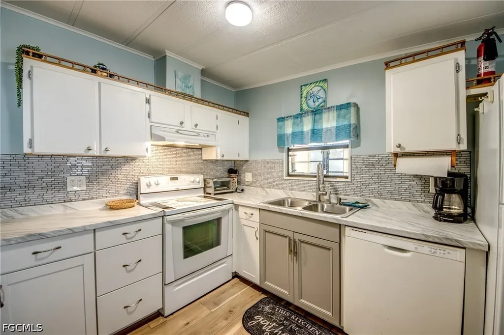 4955 Porky Lane St. James City FL 33956