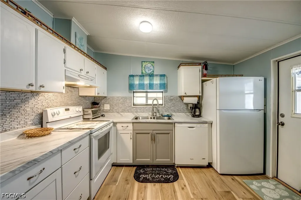 4955 Porky Lane St. James City FL 33956