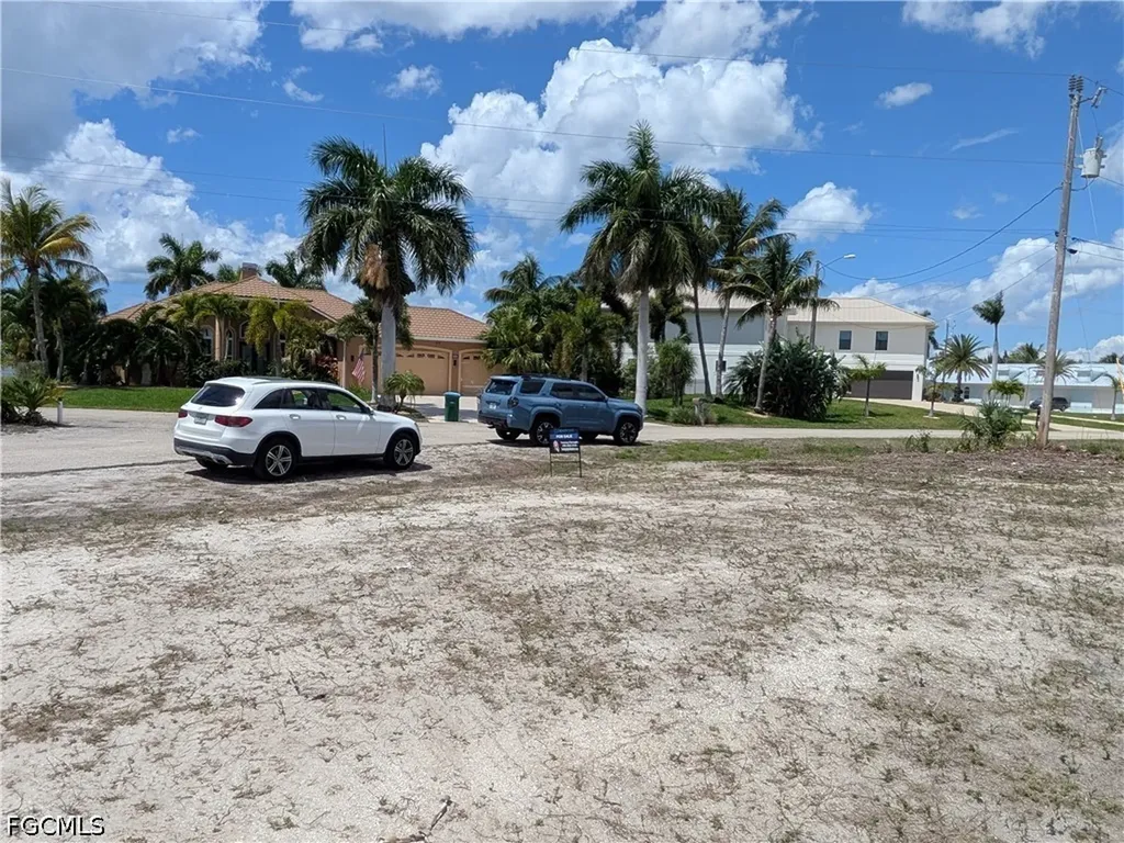 1003 NW 40th Place Cape Coral FL 33993