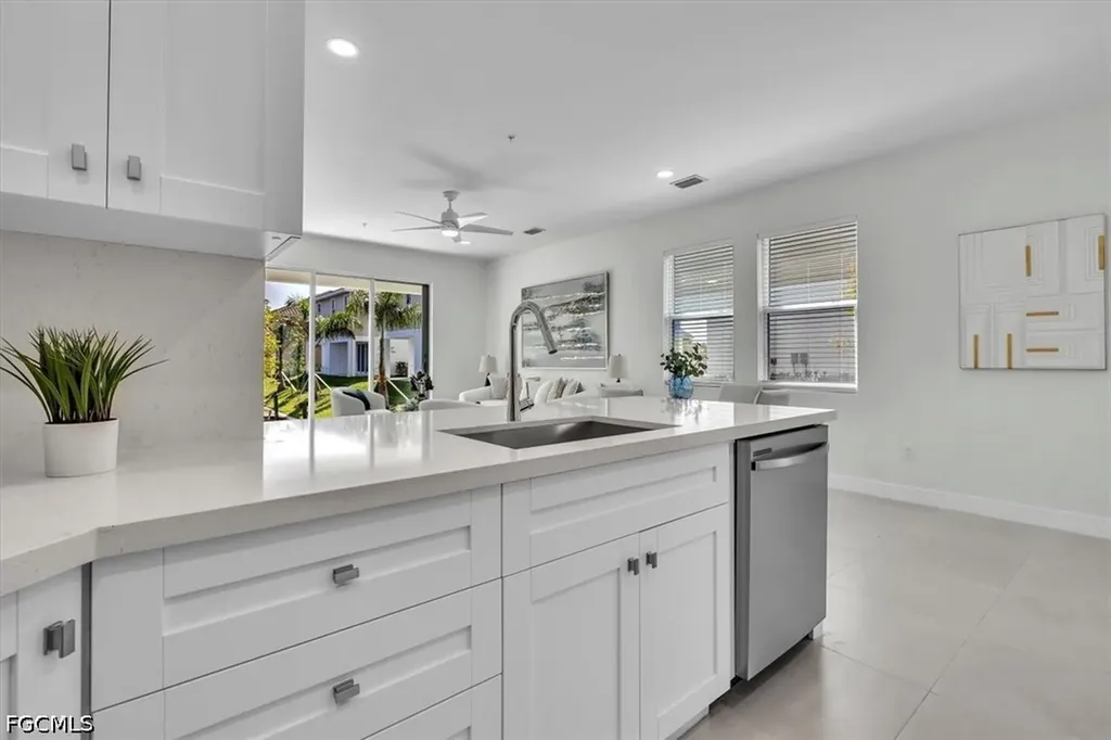 3527 Country Club Boulevard Cape Coral FL 33904