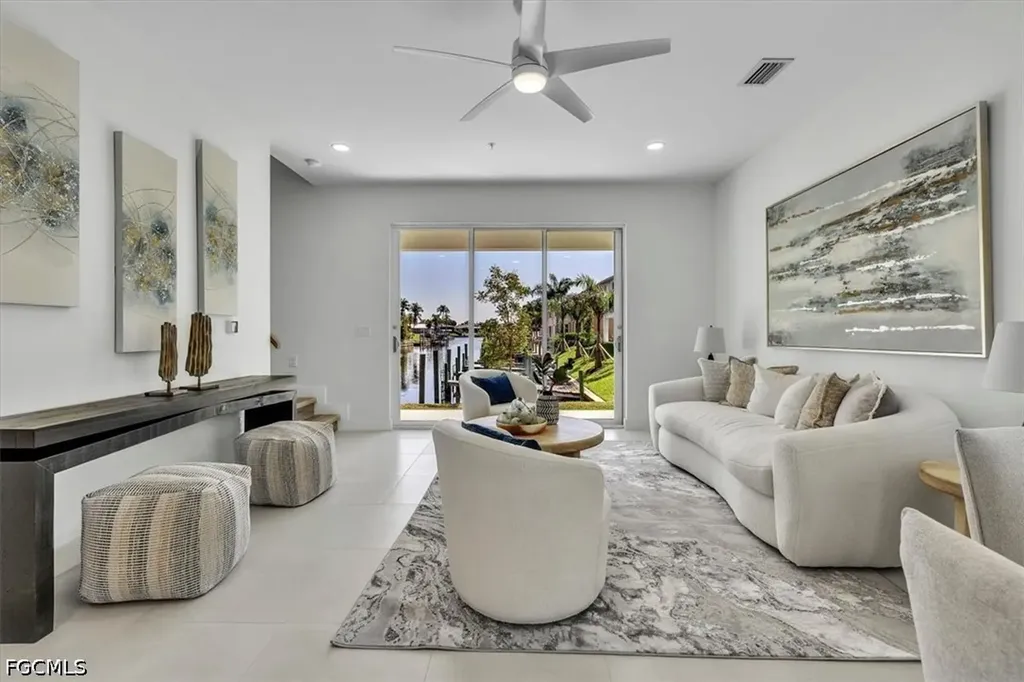 3527 Country Club Boulevard Cape Coral FL 33904