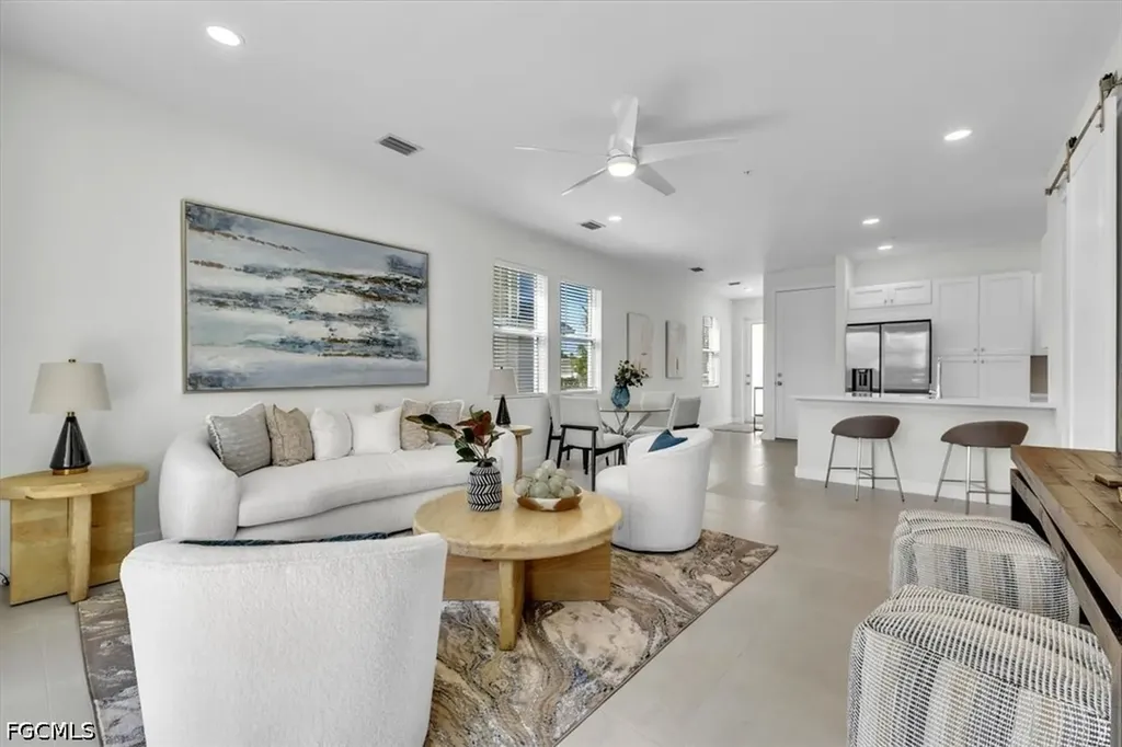 3527 Country Club Boulevard Cape Coral FL 33904