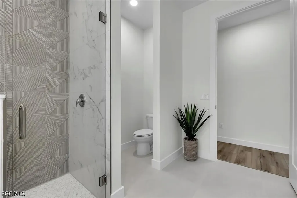 3527 Country Club Boulevard Cape Coral FL 33904