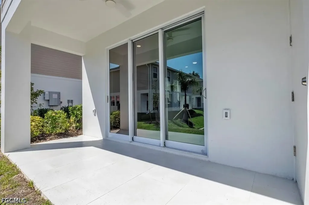 3527 Country Club Boulevard Cape Coral FL 33904