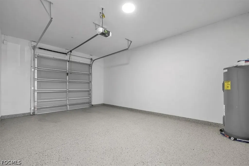 3527 Country Club Boulevard Cape Coral FL 33904