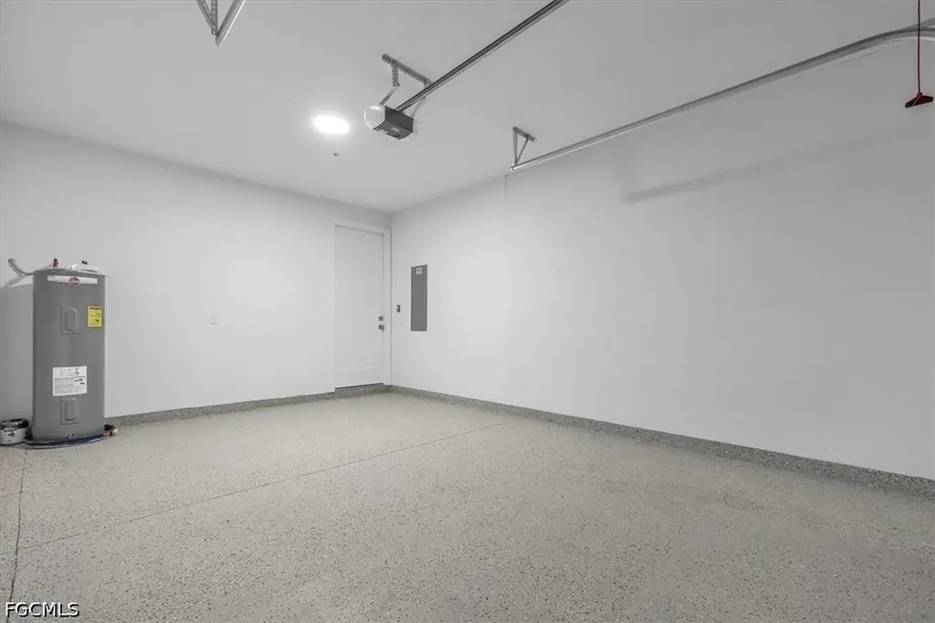 3527 Country Club Boulevard Cape Coral FL 33904