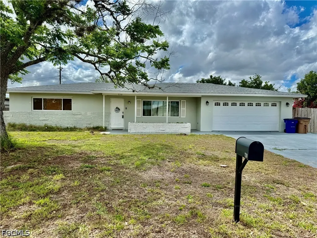 720 Shadyside Street Lehigh Acres FL 33936