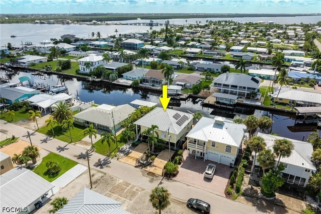 2761 Geary Street Matlacha FL 33993